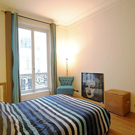 Champs Elysees Homestay - Air Conditioning Paris Zimmer foto